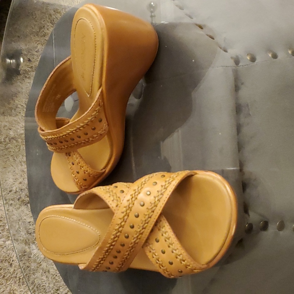 Nickels Criss-cross Wedges